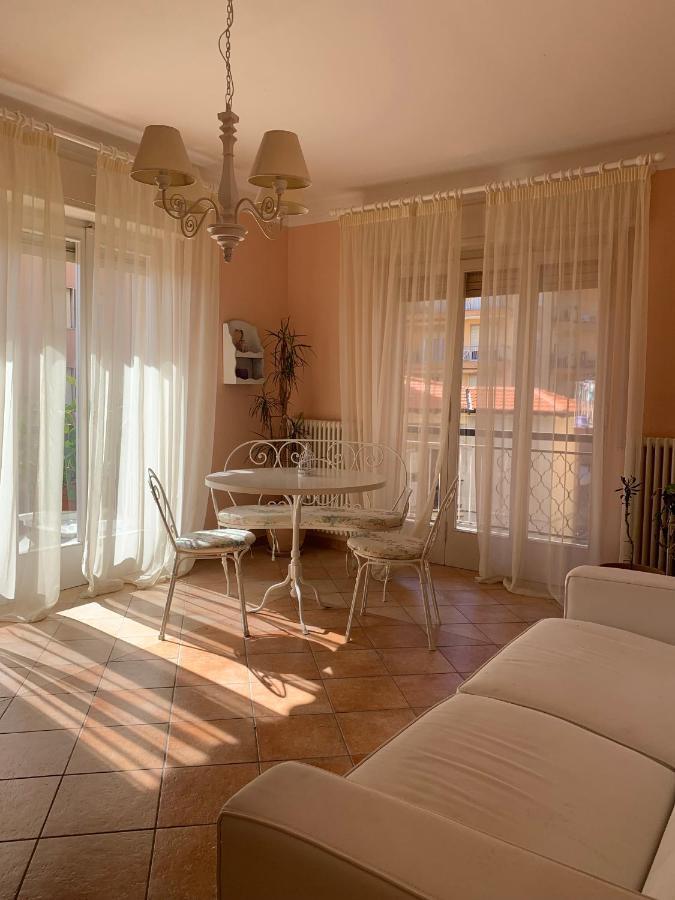 Casa Viola Vicino Al Mare By Smart-Home Vallecrosia Kültér fotó