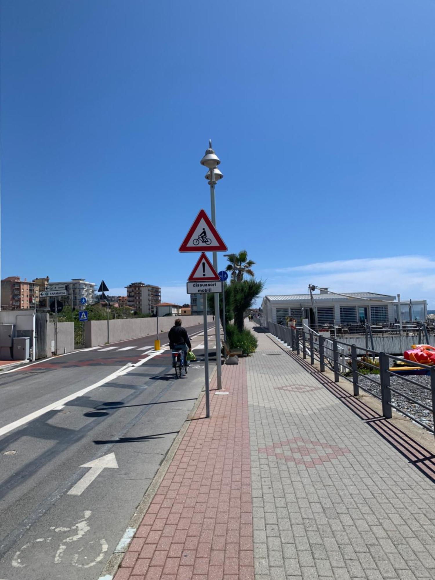 Casa Viola Vicino Al Mare By Smart-Home Vallecrosia Kültér fotó